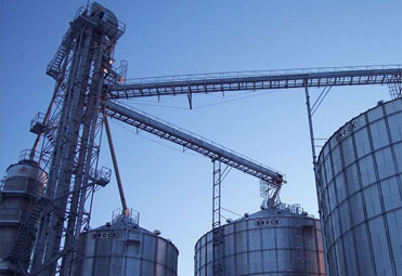 Bucket Elevator Bucket elevator, elevator for industry, cement industry bucket elevator, bucket elevator for silos, heavy duty industry, heavy duty industry equipment, material handling, bucket conveyor